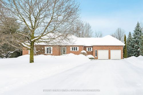 35 Parr Blvd, Utopia, ON, L0M1T0 | Card Image