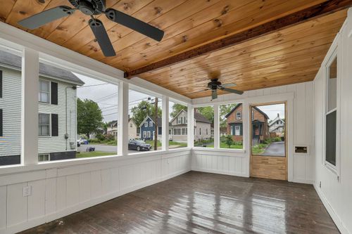 33 Spruce St, Concord, NH, 03301-3547 | Card Image