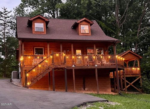 3404 Mattox Cemetery Rd, Sevierville, TN, 37862-8254 | Card Image