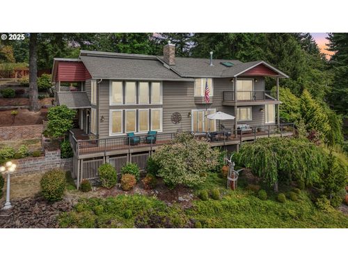 106 Carolyn Dr, Kelso, WA, 98626-5208 | Card Image