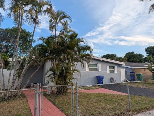 2990 Nw 7th Ct, Fort Lauderdale, FL, 33311-6602 | Card Image