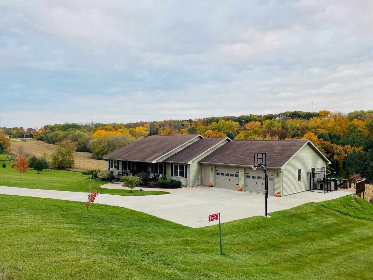 Spring Lake Rd, Markesan, WI 53946