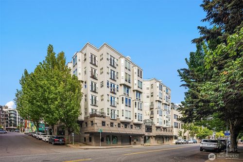 501-3028 Western Ave, Seattle, WA, 98121-1076 | Card Image