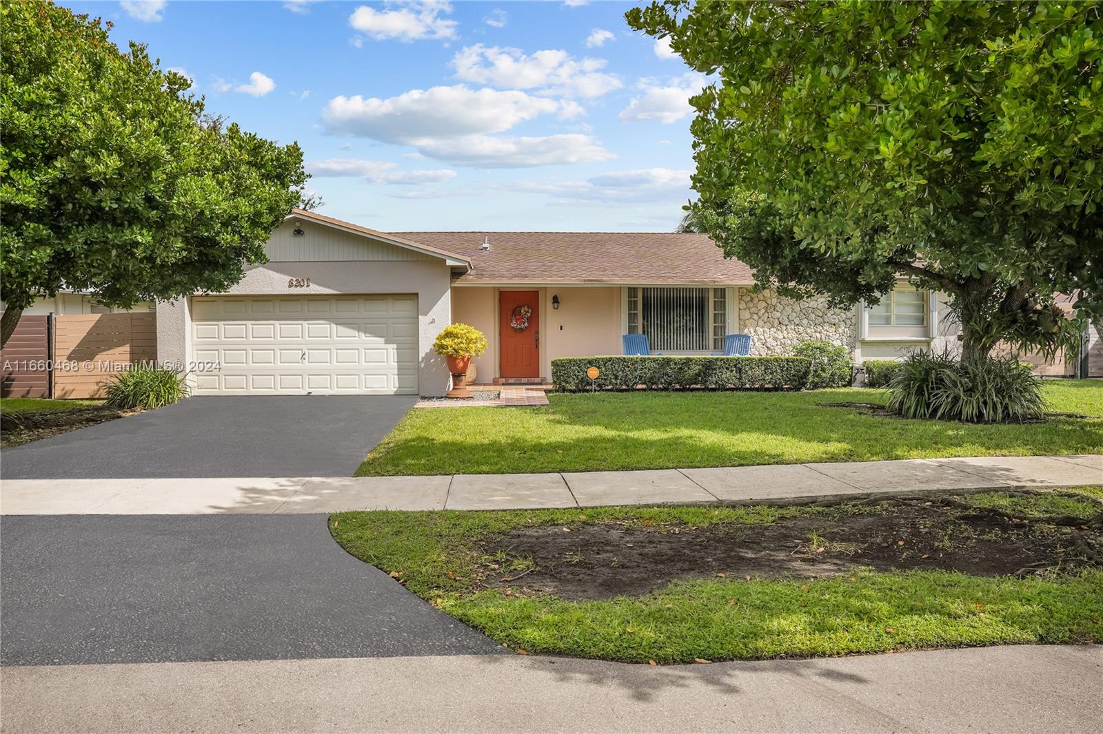 204th St, Cutler Bay, FL 33189