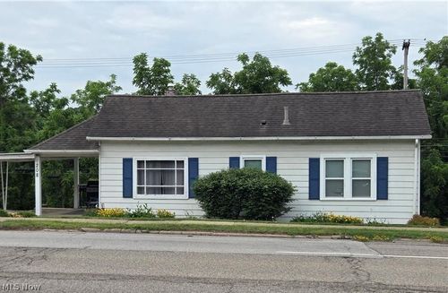 208 W Main St, New Concord, OH, 43762-1042 | Card Image
