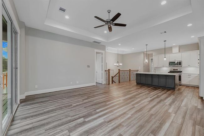 46 Dobbs View Ln, House other with 3 bedrooms, 3 bathrooms and 2 parking in Spring TX | Image 11