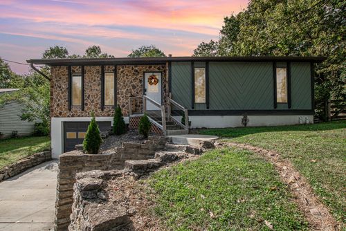 1445 Garvey Ave, Elsmere, KY, 41018-2560 | Card Image