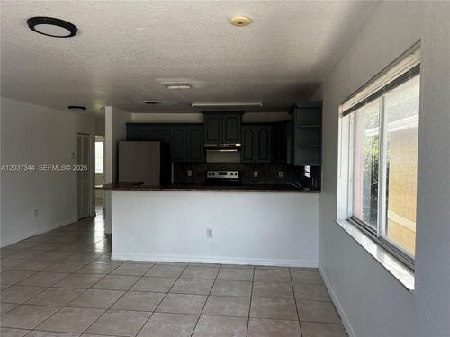 7012-7012 Nw 6th Ct, Miami, FL, 33150-3808 | Card Image