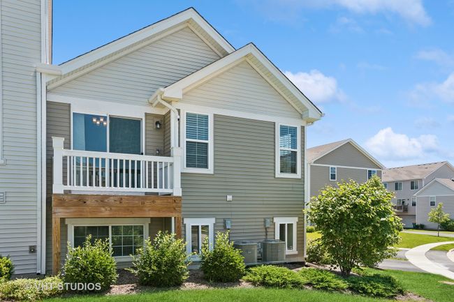 576 Spring Leaf Dr, Townhouse with 3 bedrooms, 2 bathrooms and 2 parking in Joliet IL | Image 12