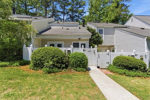 2696 Greentree Dr Se, Marietta, GA, 30067-6608 | Card Image