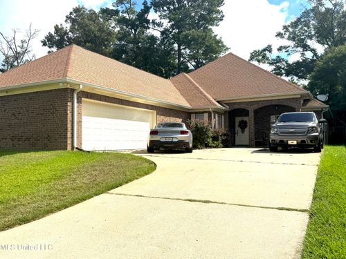 117 Ashley Park Dr, Byram, MS, 39272-6558 | Card Image