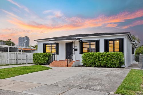 a-2788 Sw 33rd Ct, Miami, FL, 33133 | Card Image