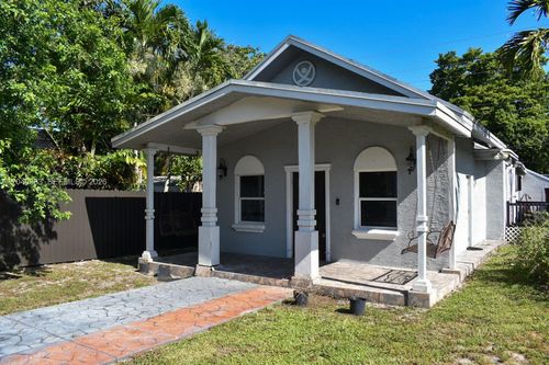 2218 Harding St, Hollywood, FL, 33020-2345 | Card Image