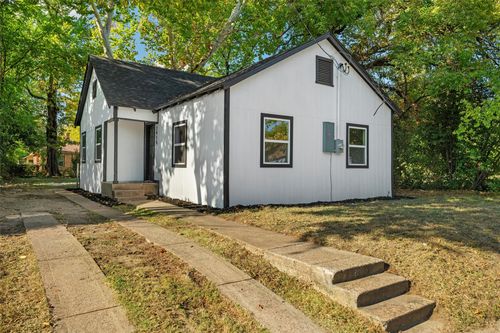 2915 Reed Ln, Dallas, TX, 75215-4335 | Card Image