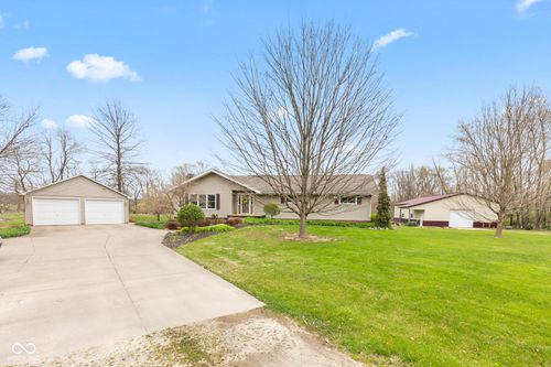 1301 N Maple St, Veedersburg, IN, 47987-8497 | Card Image