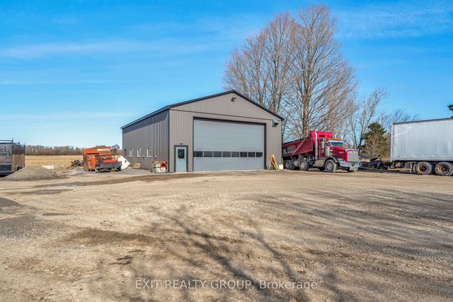 325 County Rd 30, House other with 2 bedrooms, 2 bathrooms and 25 parking in Bloomfield ON | Image 26