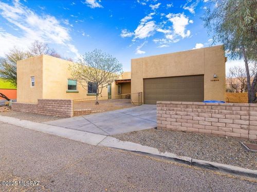 10590 E Maldonado Pl, Tucson, AZ, 85747-5920 | Card Image