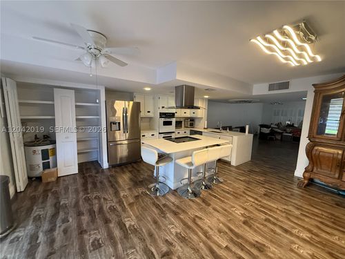 2606-2606 Ne 10th St, Hallandale Beach, FL, 33009-2891 | Card Image