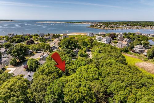 20 Park St, West Yarmouth, MA, 02673-8238 | Card Image