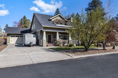 2566 Ne Keats Dr, Bend, OR, 97701-3649 | Card Image