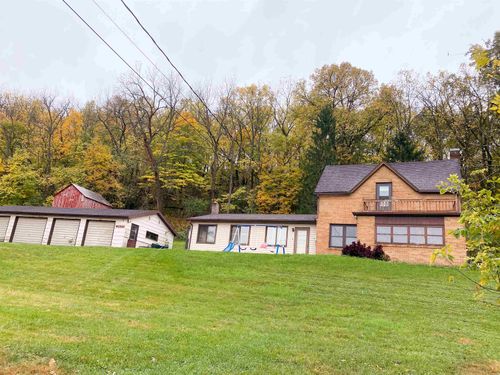 403 E River St, Darlington, WI, 53530-1544 | Card Image