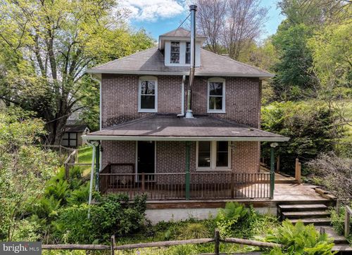 61 Bradley Ave, COATESVILLE, PA, 19320-2854 | Card Image