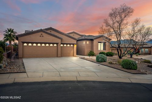 564 N Feke Ct, Green Valley, AZ, 85614-6172 | Card Image