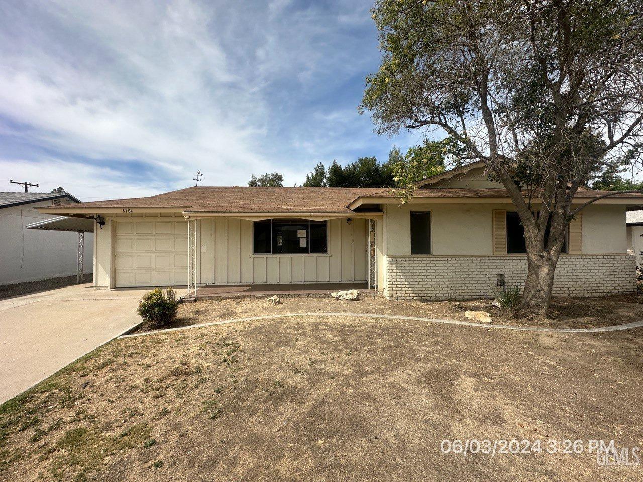 Bel Aire Way, Bakersfield, CA 93309