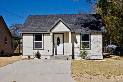 1616 Cleveland St, Greenville, TX, 75401-5853 | Card Image