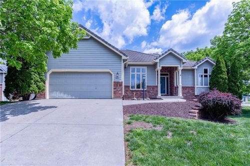 4804 Palm Valley Ct, Lawrence, KS, 66047-1890 | Card Image