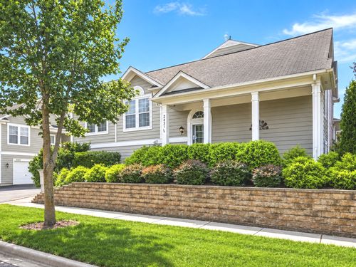 2431 Emily Ln, Elgin, IL, 60124-8743 | Card Image