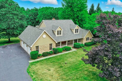 40491 Goldenrod Ln, Wadsworth, IL, 60083-9616 | Card Image