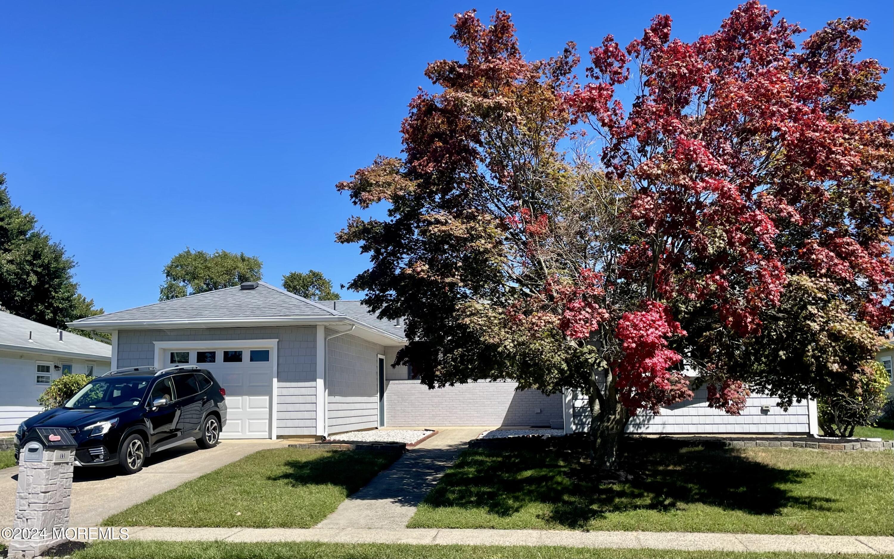 Venezia St, Toms River, NJ 08757