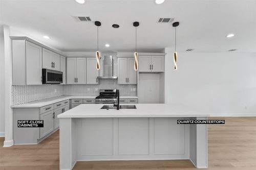 5013 Golden Forest Dr, Houston, TX, 77091-5121 | Card Image