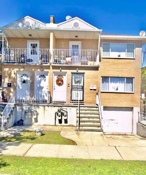 7703 58th Ave, Middle Village, NY, 11379-5238 | Card Image