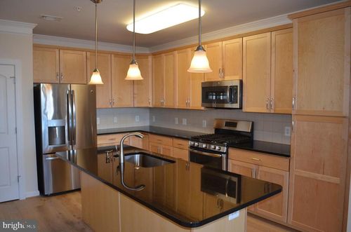 unit-307-13724 Neil Armstrong Ave, HERNDON, VA, 20171-4143 | Card Image