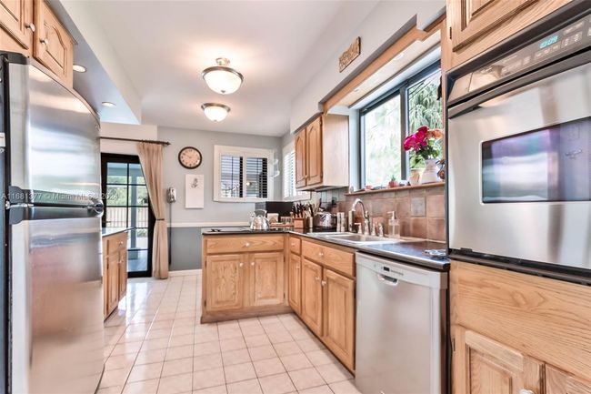 7901 Sw 133 Rd St, House other with 4 bedrooms, 3 bathrooms and null parking in Pinecrest FL | Image 4
