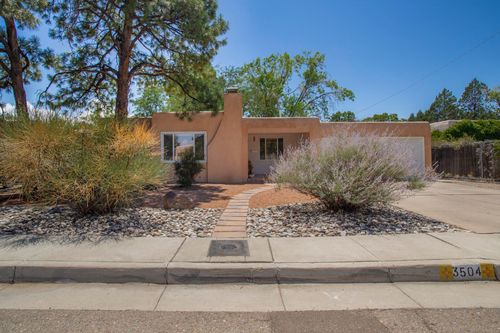 3504 Calle Del Ranchero, Albuquerque, NM, 87106-1233 | Card Image