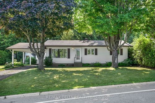 69 Home Ave, Vankleek Hill, ON, K0B1R0 | Card Image