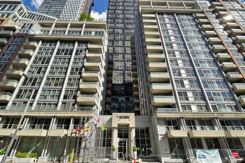 1124-270 Wellington St W, Toronto, ON, M5V3P5 | Card Image