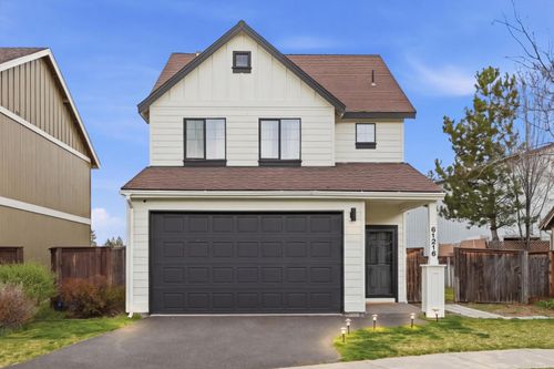 61216 Brittle Bush St, Bend, OR, 97702-3011 | Card Image