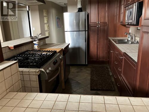 back-unit-601 Grand Avenue E, Chatham, ON, N7L3Z2 | Card Image