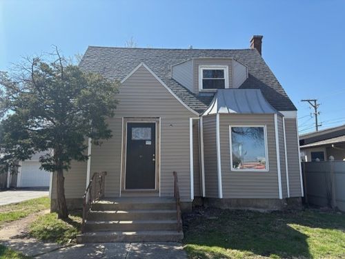 9520 S Sacramento Ave, Evergreen Park, IL, 60805-2634 | Card Image