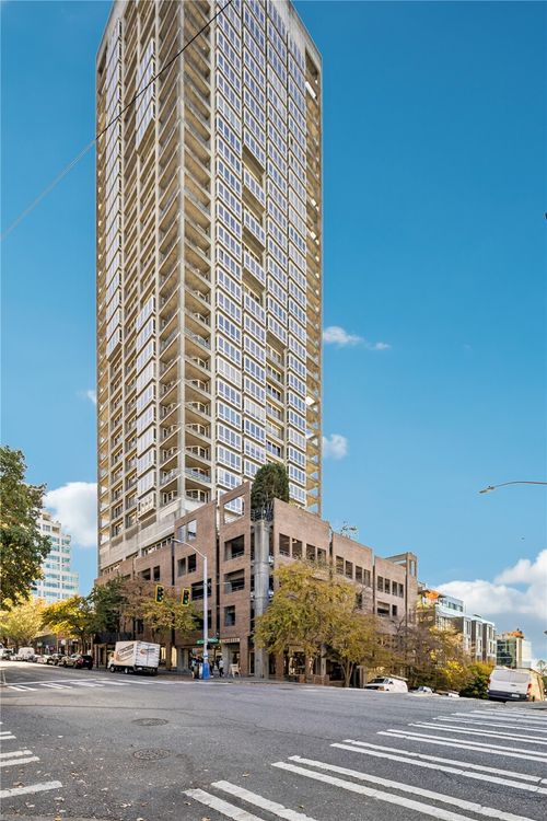 1703-2125 1st Ave, Seattle, WA, 98121-2119 | Card Image