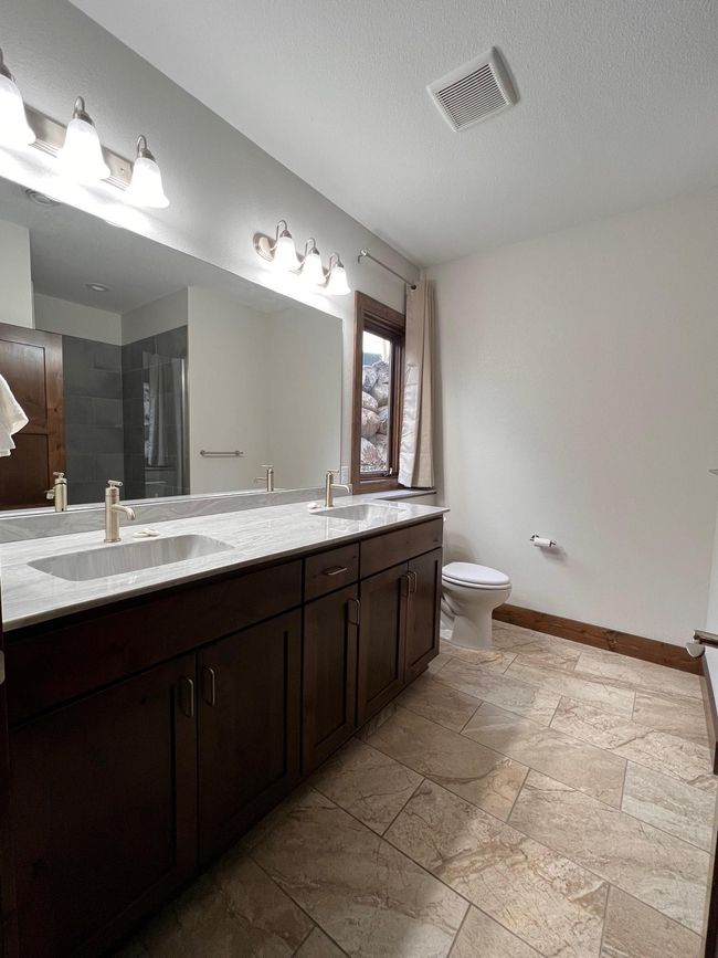 Primary Bathroom.jpg | Image 9