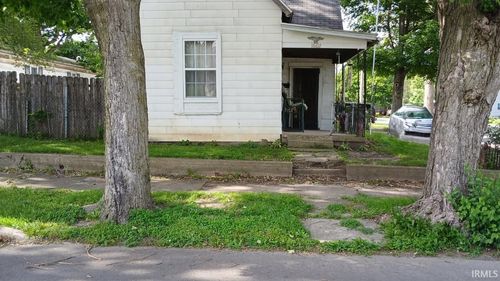 1602 W Jeffras Ave, Marion, IN, 46952-3347 | Card Image