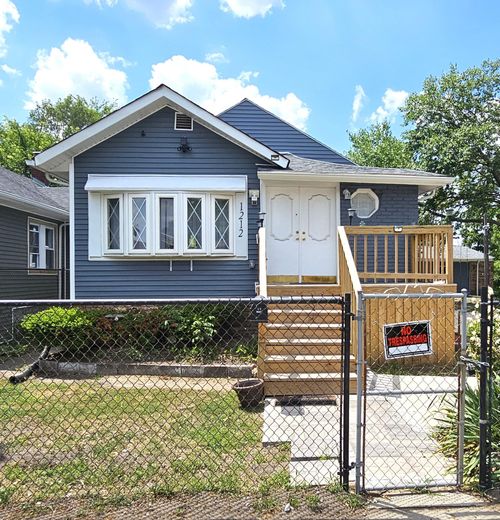 1212 Taft St, Gary, IN, 46404-2230 | Card Image