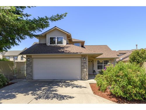 305 Ne Fircrest Pl, McMinnville, OR, 97128-9016 | Card Image