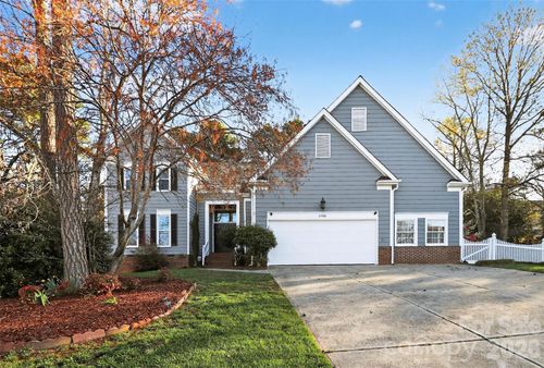 6300 Hawkwood Ln, Charlotte, NC, 28277-0117 | Card Image