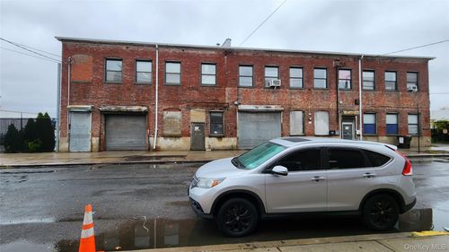 22 119th St, College Point, NY, 11356-2554 | Card Image